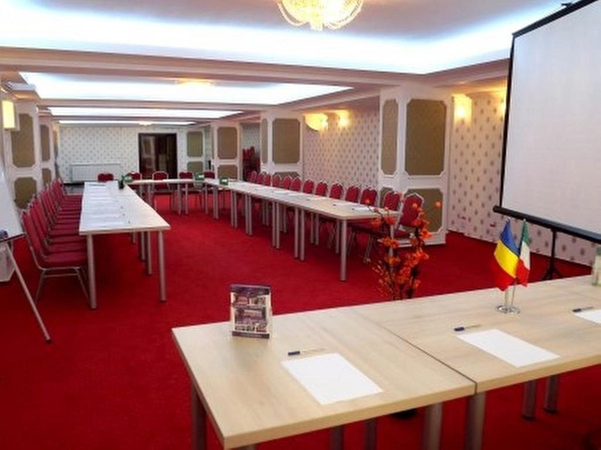 West Plaza Hotel Bukarest Eksteriør billede