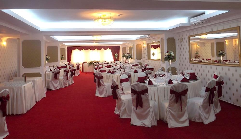 West Plaza Hotel Bukarest Eksteriør billede